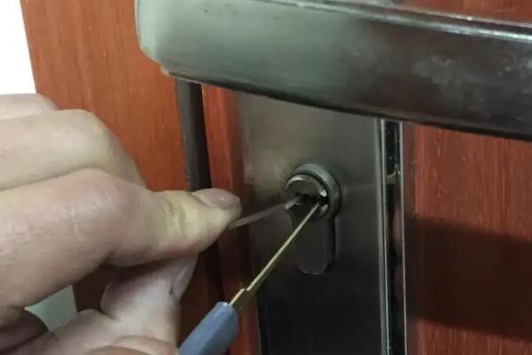 三河开锁公司需要什么证书来开锁呢?